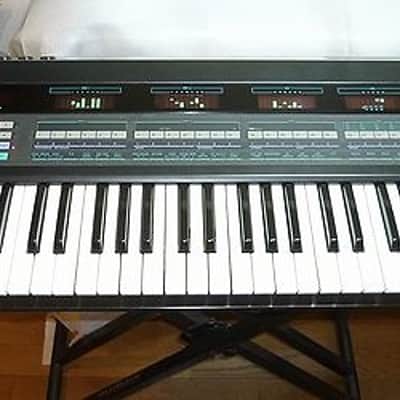 Akai AX-80 (vintage polyphonic analogue synthesiser AX 80 8 voice DCO collectable) image 1