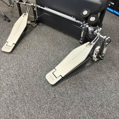 Tama Dyna-sync direct drive Double pedal/case 2026 - brushed chrome image 2