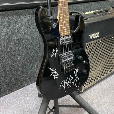 Dean Vendetta XM Electric Guitar 2010s - Black image 7
