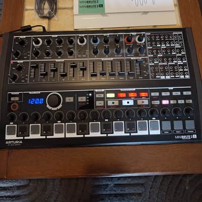 Arturia MiniBrute 2S Desktop Synthesizer 2018 - Present - Black