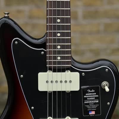 Fender American Professional Classic Jazzmaster® - 3-Color Sunburst image 5