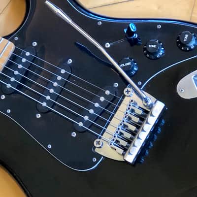 Vintage Orig. Applause by Ovation ST Stratocaster Electric Guitar 80s Korean w/ Trem System image 5
