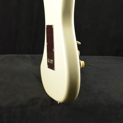Mint Fender American Professional II Stratocaster Left-Hand MN Olympic White image 4
