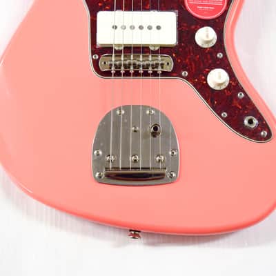 Squier Classic Vibe '60s Jazzmaster - Tahitian Coral image 3
