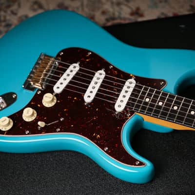Fender American Professional II Stratocaster Miami Blue image 11