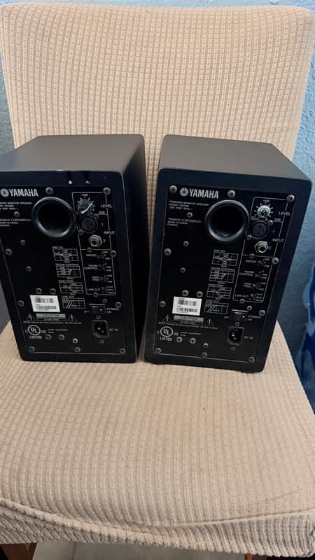 Yamaha HS50M Powered Studio Monitor (Pair) 2010s - Black image 1