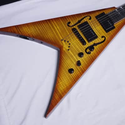 DEAN USA Dave Mustaine StradiVMNT V electric GUITAR Sunburst w/ CASE - Stradi VMNT #42 of 50 image 5