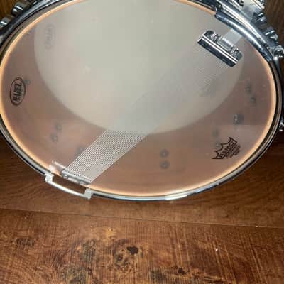 Mapex 14X5.5 Saturn Series Maple / Walnut Antique White Sparkle Snare Drum image 6