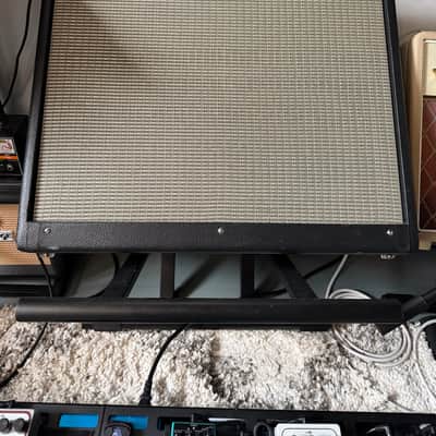 Fender Hot Rod DeVille 212 IV 3-Channel 60-Watt 2x12" Guitar Combo 2018 - Present - Black image 2