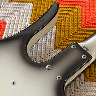 Danelectro Longhorn Shortscale Bass - 1990’s Early Reissue! - Original and Rare Tweed Case! - Beautiful Bass in Great Condition! - image 14