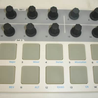 Arturia BeatStep USB/MIDI/CV Pad Controller Sequencer image 4