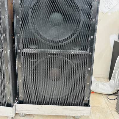 EAW SB750F Dual 18" Sub-Woofer Speakers - PAIR w/Dollies - Tested & Working image 3