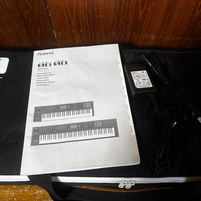 Roland FA-06-SC WH 61-key Music Workstation limited color WHITE w/ gig bag image 11