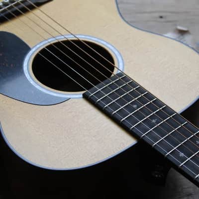 MARTIN "000JR-10E Shawn Mendes,Natural" GIGBAG image 3