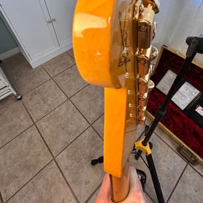 Fender Custom Shop Stevie Ray Vaughan Stratocaster NOS 2019 - Present - 3-Color Sunburst image 10