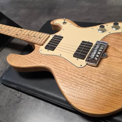 1982 Peavey T-15 MADE IS USA T15 Natural Ash RARE Original Molded Hard Case American Vintage 80s 1980's Electric Guitar image 16