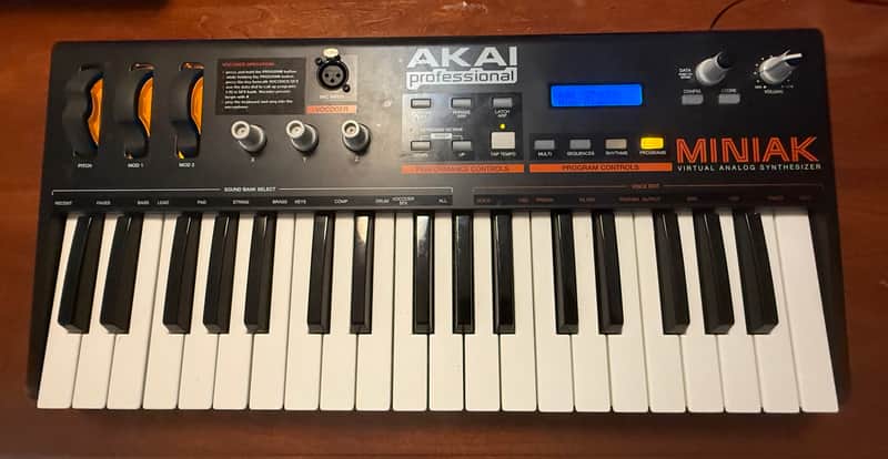 Akai Miniak image 1
