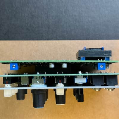 Intellijel Jellysquasher - Analog Compressor and Tone Shaper image 3