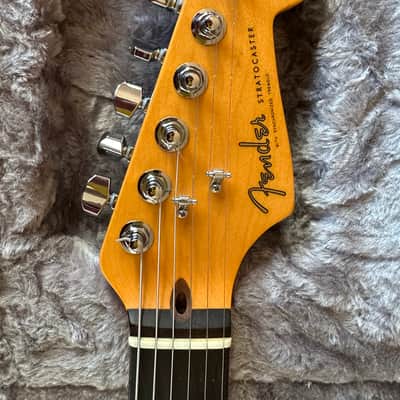 Fender Cory Wong Signature Stratocaster 2021 - Present - Sapphire Blue Transparent image 6