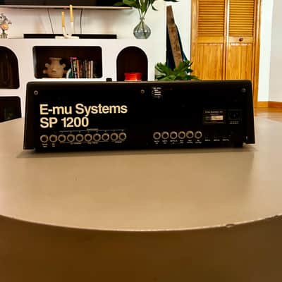 E-MU Systems SP-1200 8-Voice Drum Sampler 1994 - Black image 4