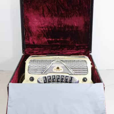 Fiorino 41 Key 120 Bass Accordion Vintage image 7
