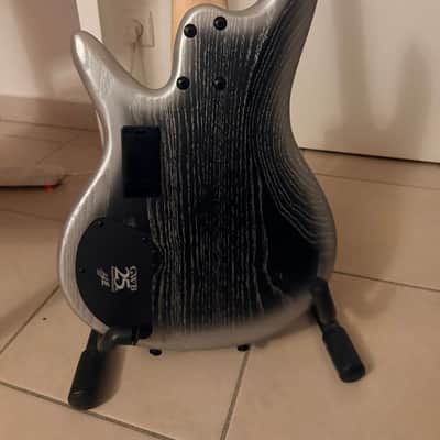 Ibanez GWB25th-SWF Gary Willis 25th Anniversary Signature Soundgear Fretless 2024 - Present - Silver Wave Burst Flat image 10