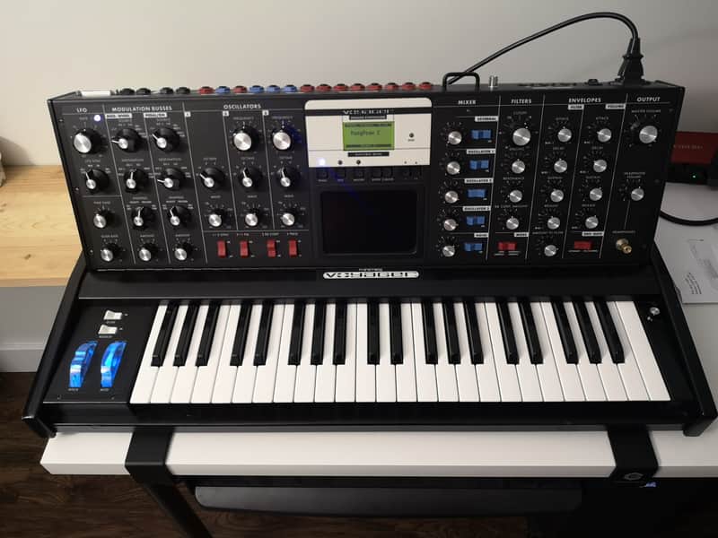 Moog MiniMoog Voyager Electric Blue Edition - With sought after Slew Rate Mod!