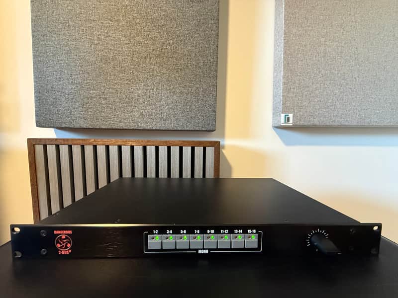 Dangerous Music 2-BUS LT – Analog Summing Mixer + 2x D’Addario DB25 Cables image 1