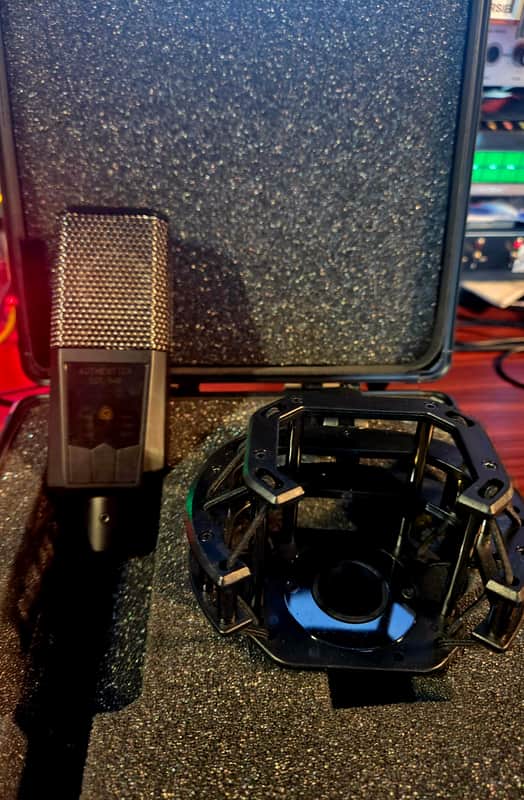 Lewitt LCT-640-TS "Twin System" Dual-Output Large Diaphragm Condenser Microphone