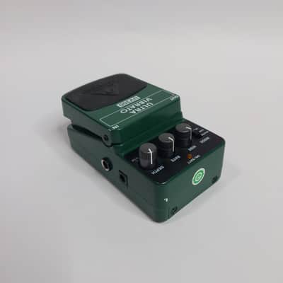 Behringer UV300 Ultra Vibrato Pedal image 7