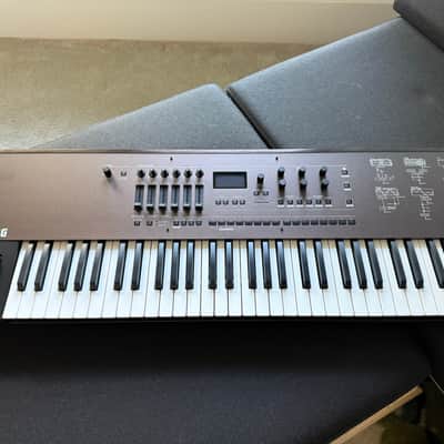 Korg Opsix SE 61-Key Altered FM Synthesizer Brown Case w/ Road Case