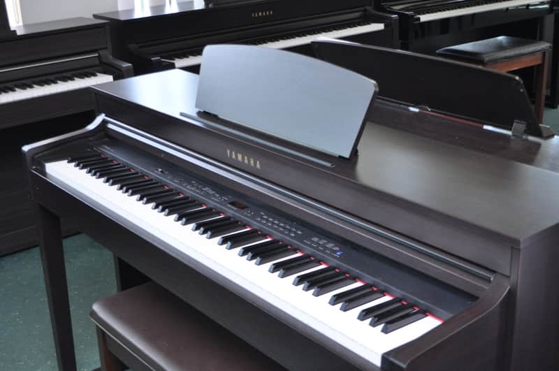 Yamaha CLP-430 Digital Piano image 1