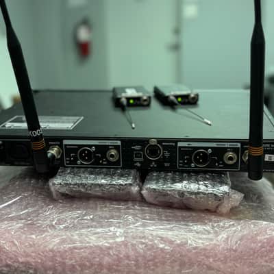 Shure UHF-R UR4D with 2 UR1 Bodypacks (H4) image 4