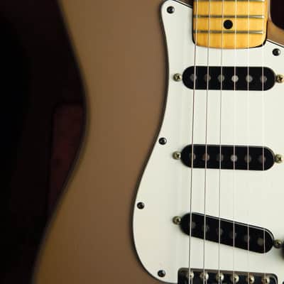 Fender International Series Stratocaster Sahara Taupe 1981 Vintage Guitar Pre-Owned image 3