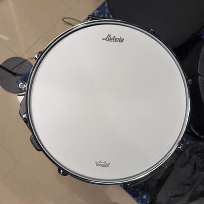Ludwig LB414b Black Beauty 5x14" 8-Lug Brass Snare Drum - B-Stock and Gator Case 6.5x14 image 6