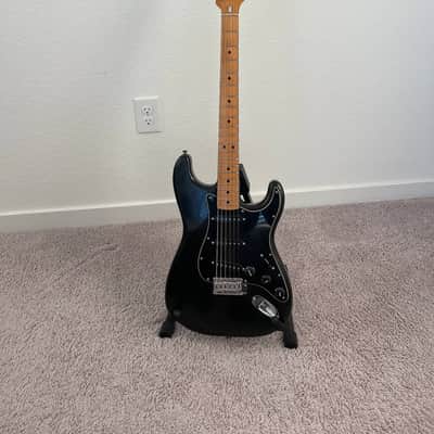 Fender Stratocaster with 3-Bolt Neck, Maple Fretboard 1971 - 1977 - Black image 1