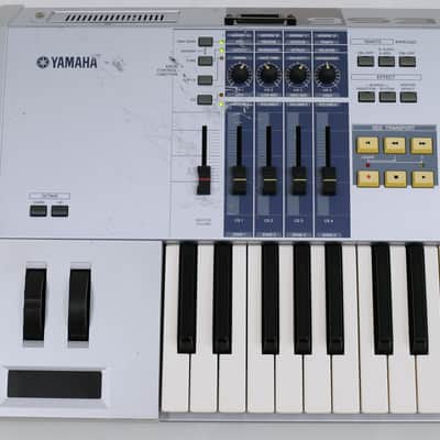 YAMAHA Motif ES 6 + Hardshell case image 4