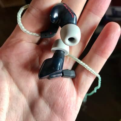 Massdrop Plus Universal IEM image 1