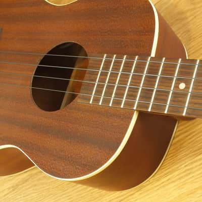Kala KA-BE Bariton Ukulele image 5