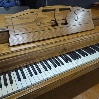 Wurlitzer 36" piano SN 1658839 90s - Oak image 2