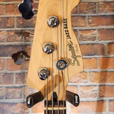 Squier 2006 Affinity Jazz Bass Red Burst image 4