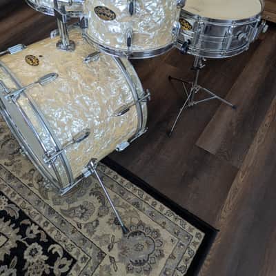 Coronet Deluxe Five Piece Drumkit 1960s image 7