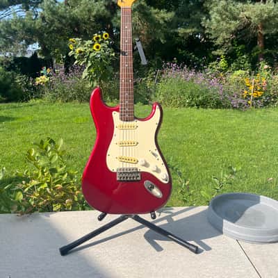 Vintage Stratocaster: Metallic Red Fresher Straighter FS500 4th gen Great replica Made in Japan in '80s image 8