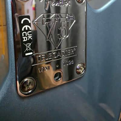 Fender 75th Anni. American Professional Classic Cabronita Telecaster (Pre-Owned) - Ice Blue MEtallic w/ Case image 13