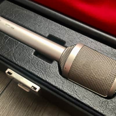 Neumann KM86i KM86 Multi pattern vintage condenser microphone in original box- mint, rare image 6