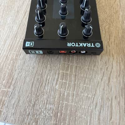 Native Instruments Traktor Kontrol Z1 2010s - Black image 5