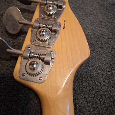 Kramer Focus 8000 Explorer Bass Left Handed image 9