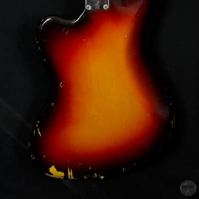 Fender Bass VI from 1961 in sunburst finish with case image 4