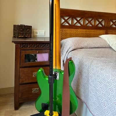 Fender Player Plus Jazz Bass V image 2