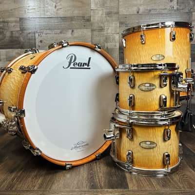 Pearl Masterworks Custom Kit (22/10/12/16) image 1